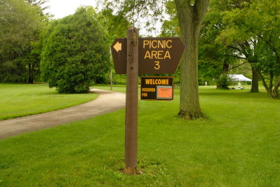 Hoyt Park Picnic Area 3