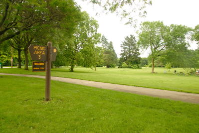 Hoyt Park Picnic Area 3