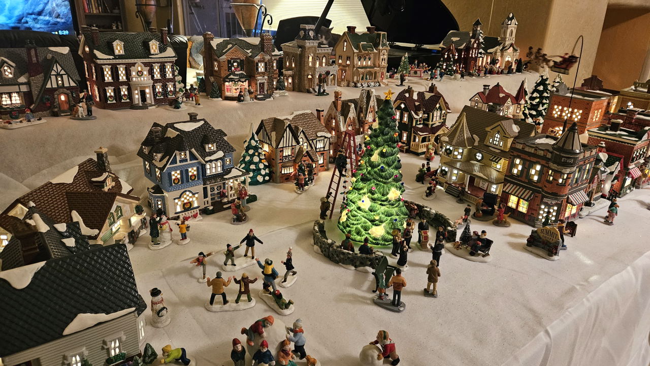 Christmas Village Downtown
